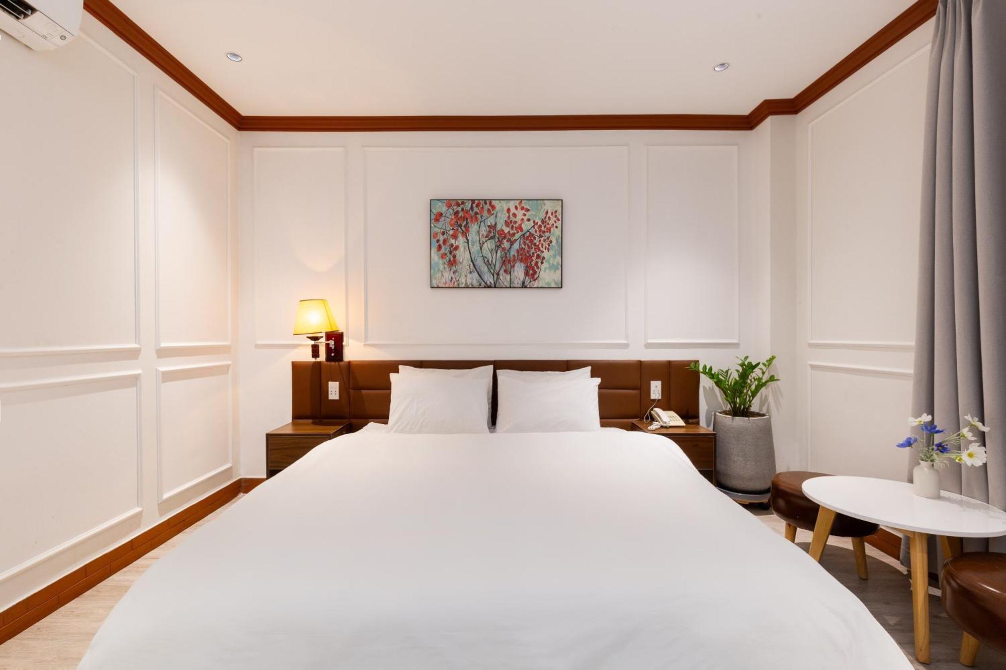 Matterhorn Hotel Хошимин Екстериор снимка