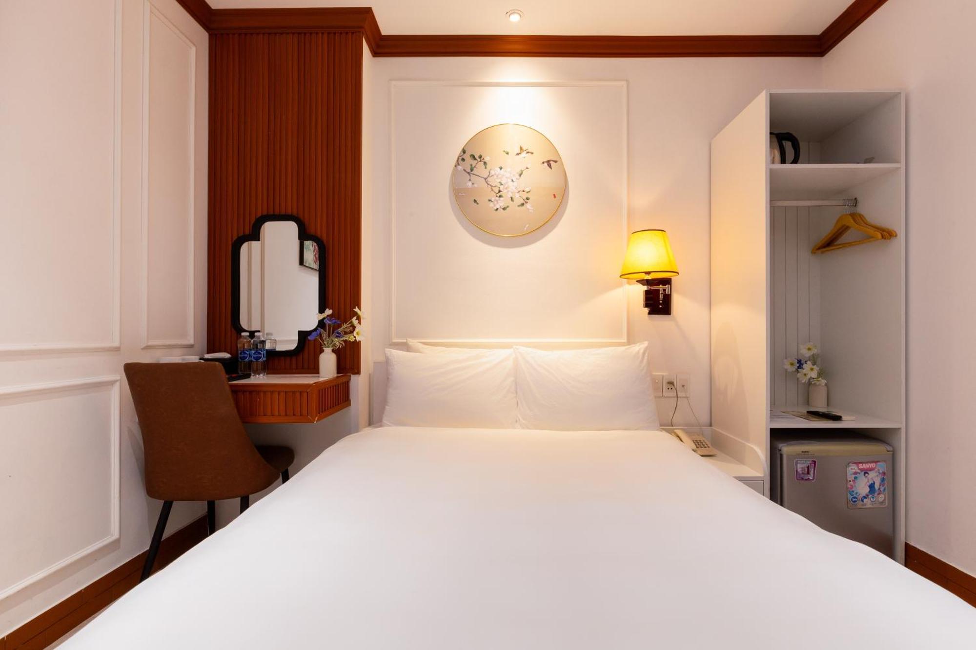 Matterhorn Hotel Хошимин Екстериор снимка